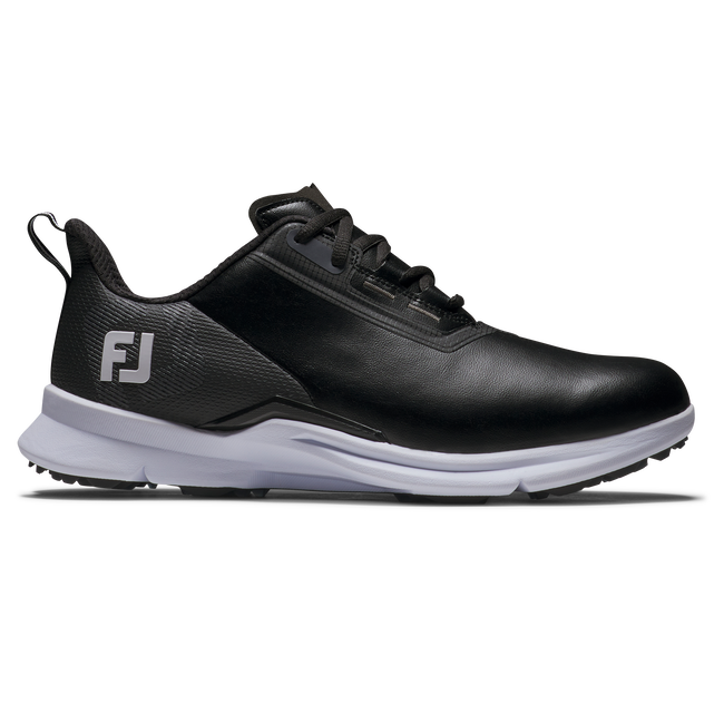 FootJoy FJ Fuel spikeless golfsko herr i svart, sedd från sidan