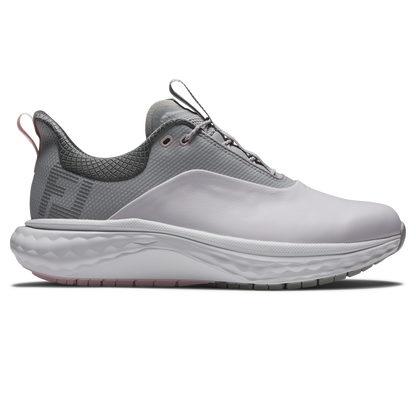 FootJoy FJ Quantum Dam spikeless golfsko i vitt, grått och rosa, sedd från sidan