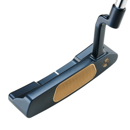 Odyssey AI-ONE Milled Two helfräst blad-putter, sedd ovanifrån vid adress