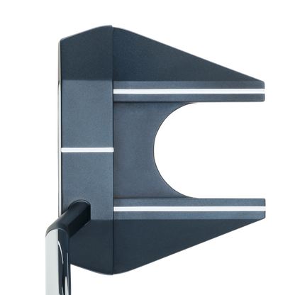 Odyssey AI-ONE Seven S fang-mallet putter, vy av klubbhuvudet med vingar